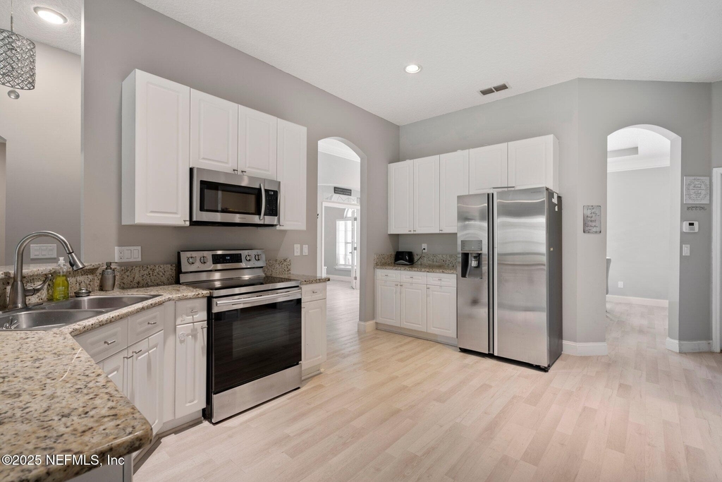 1816 Creekwood Lane - Photo 7