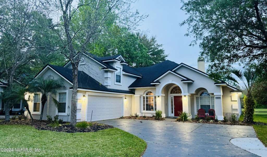 1816 Creekwood Lane - Photo 1