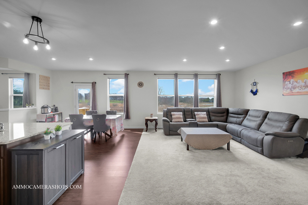 1398 Kessler Drive - Photo 3