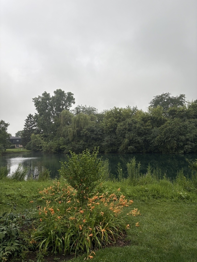 835 Waterview Circle - Photo 2