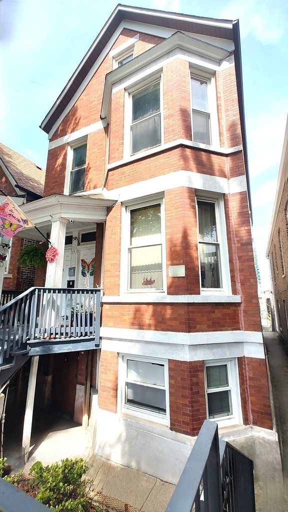3643 S Hermitage Avenue - Photo 14