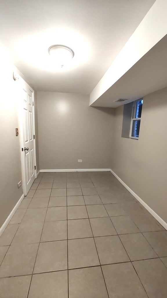3643 S Hermitage Avenue - Photo 10