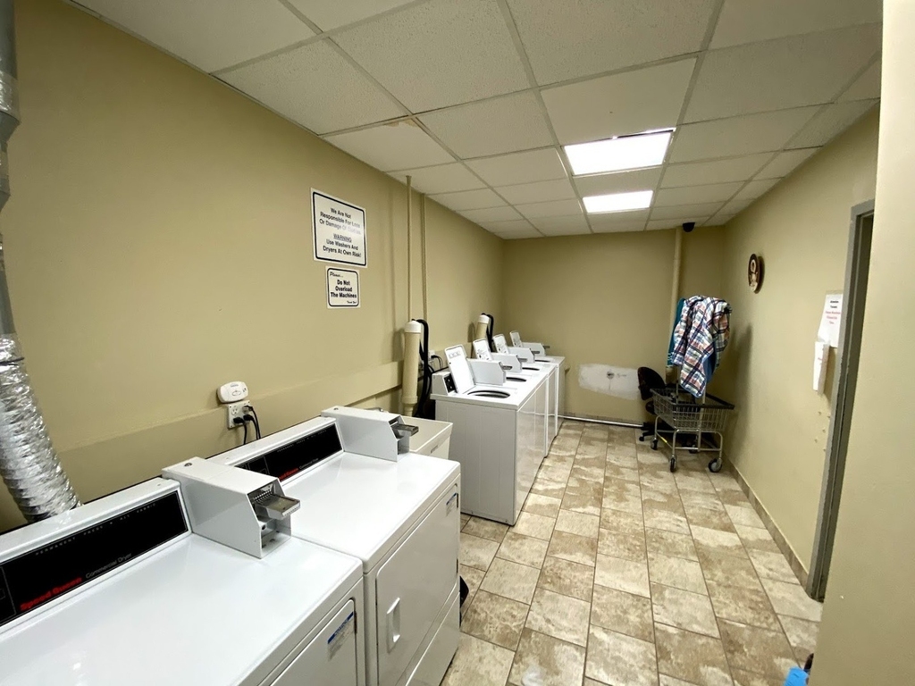 839 W Sheridan Road - Photo 4