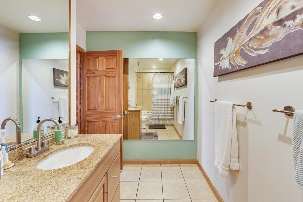 312 N May Street - Photo 13