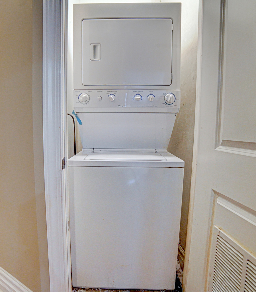 4858 S Prairie Avenue - Photo 9