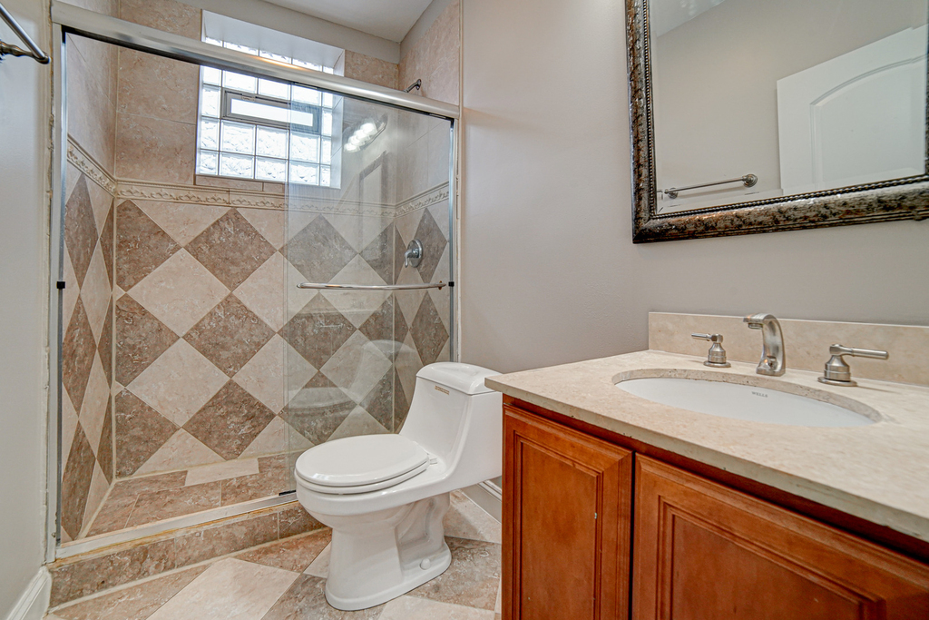 4858 S Prairie Avenue - Photo 17