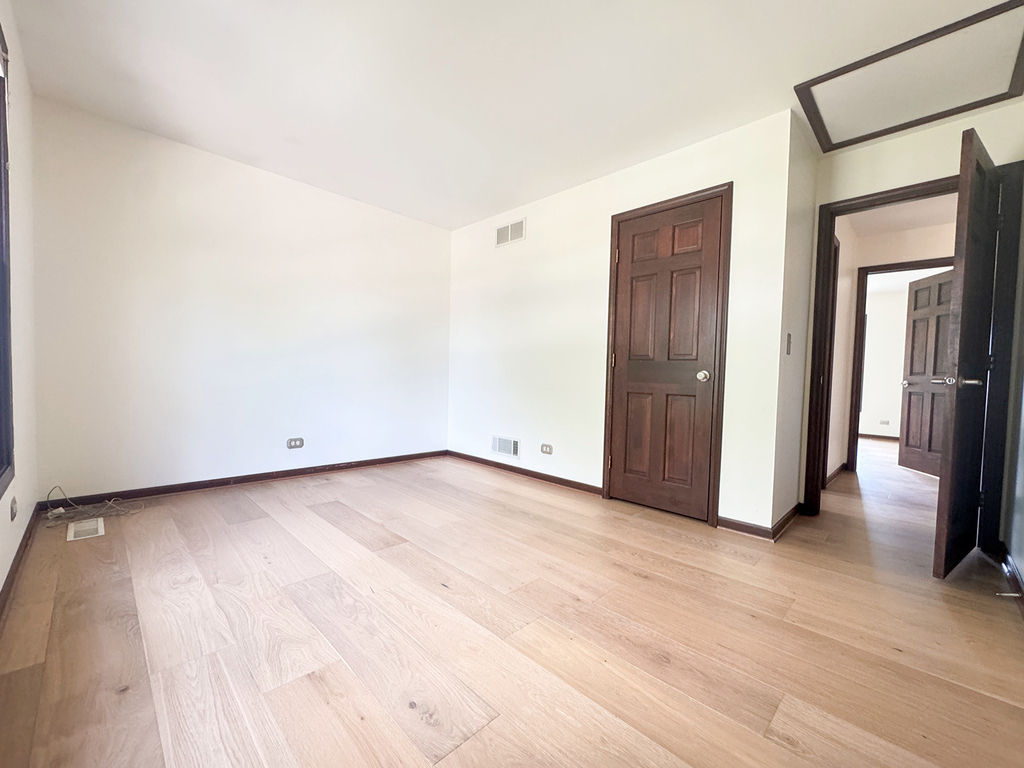 1108 Hollingswood Avenue - Photo 10