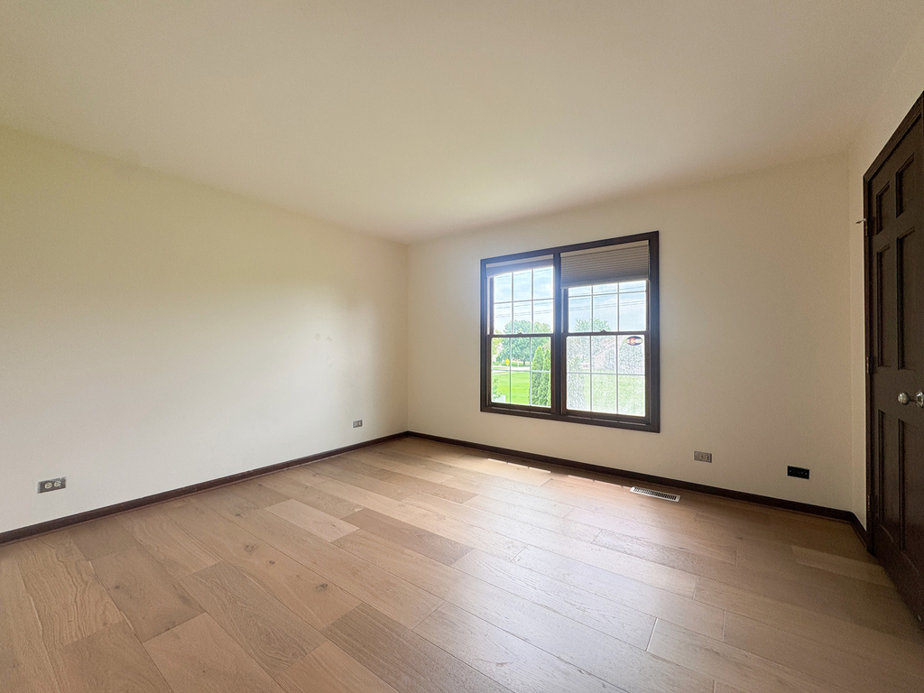1108 Hollingswood Avenue - Photo 8