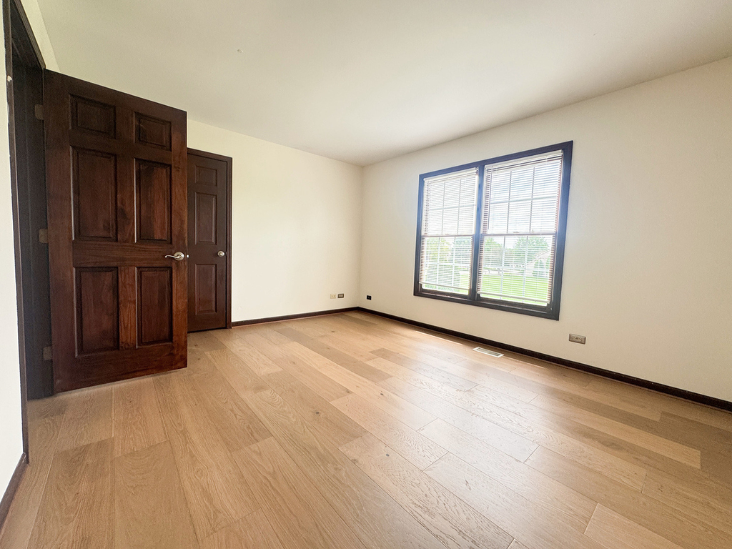 1108 Hollingswood Avenue - Photo 9