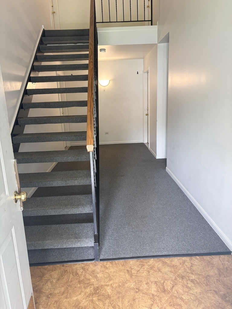 227 Brett Circle - Photo 2