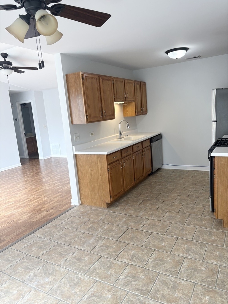 227 Brett Circle - Photo 8