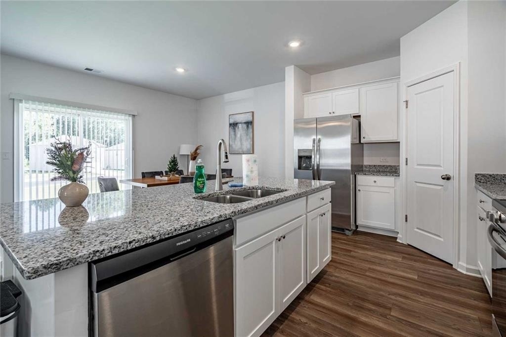8317 Hunters Grove Road - Photo 4