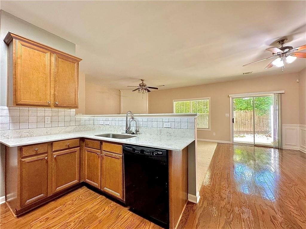 370 Creek Manor Way - Photo 5