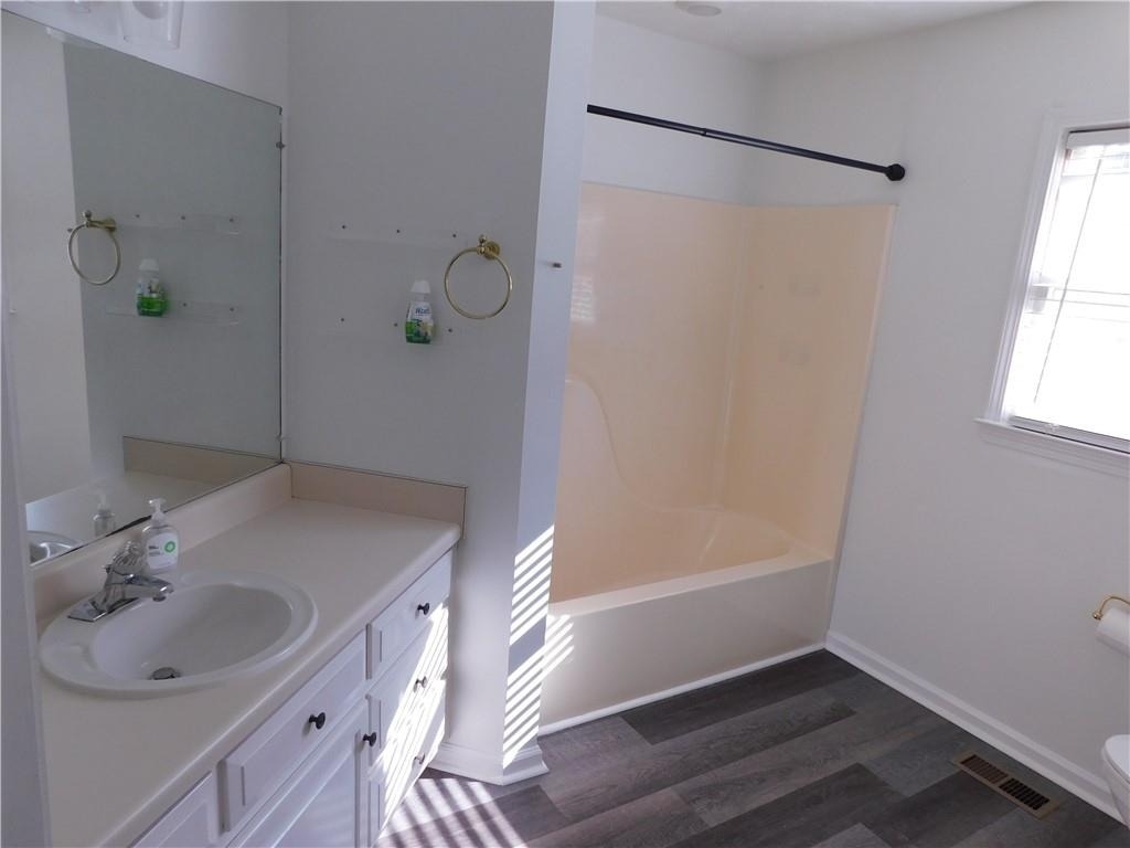 2460 Hinton Road - Photo 10
