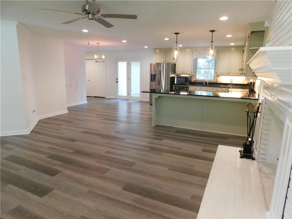 2460 Hinton Road - Photo 4