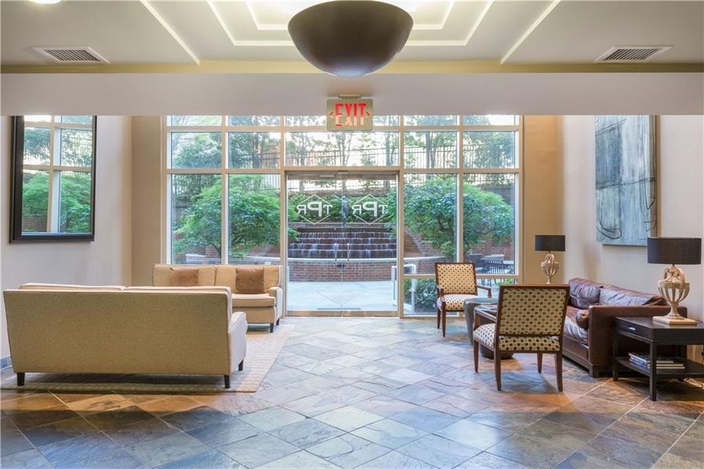 2626 Peachtree Road Nw - Photo 4