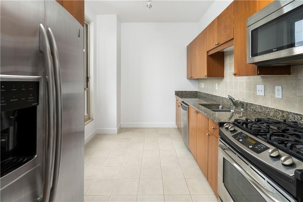 2626 Peachtree Road Nw - Photo 17