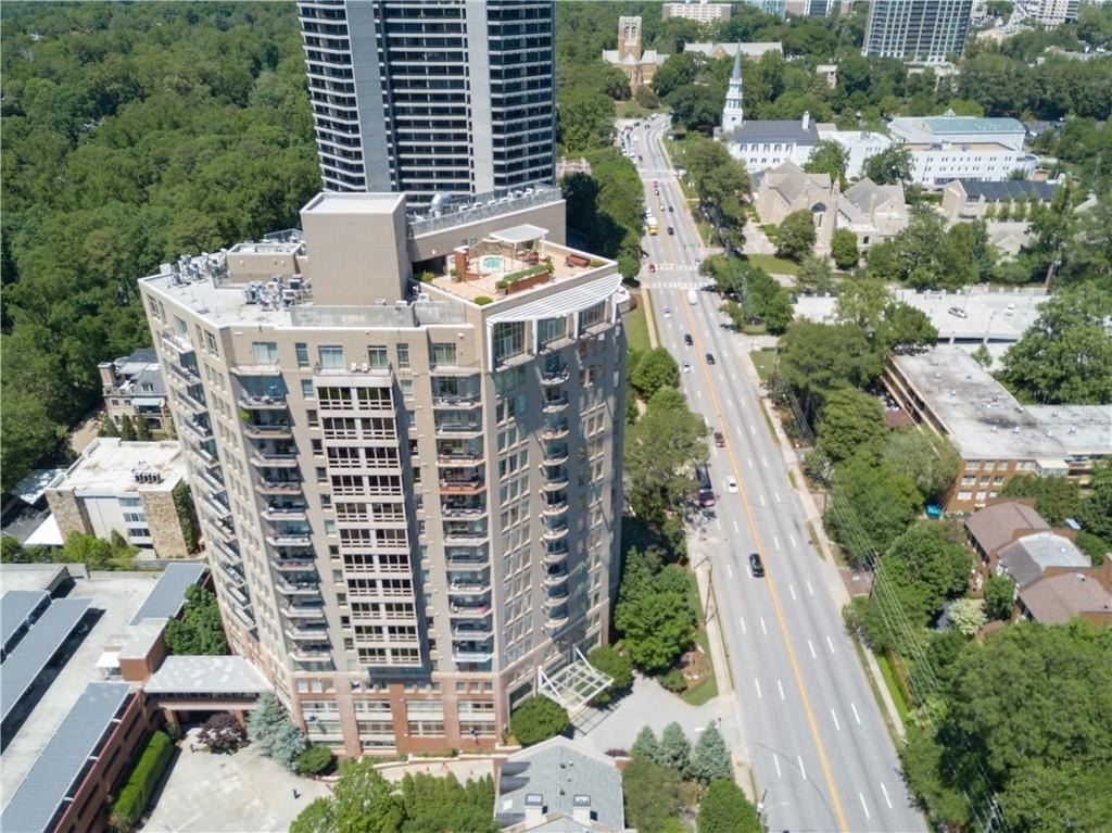 2626 Peachtree Road Nw - Photo 0