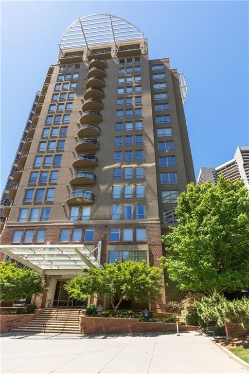 2626 Peachtree Road Nw - Photo 1
