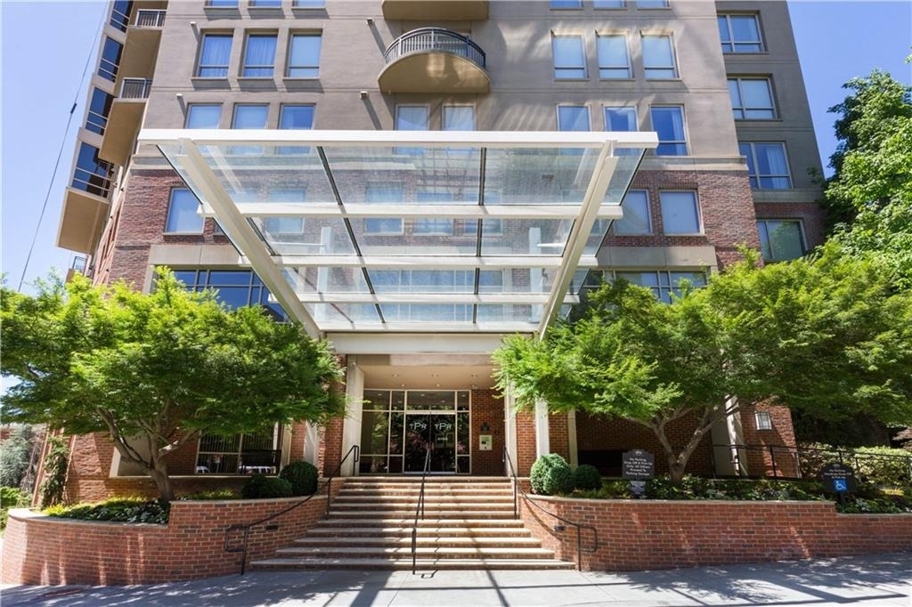 2626 Peachtree Road Nw - Photo 2