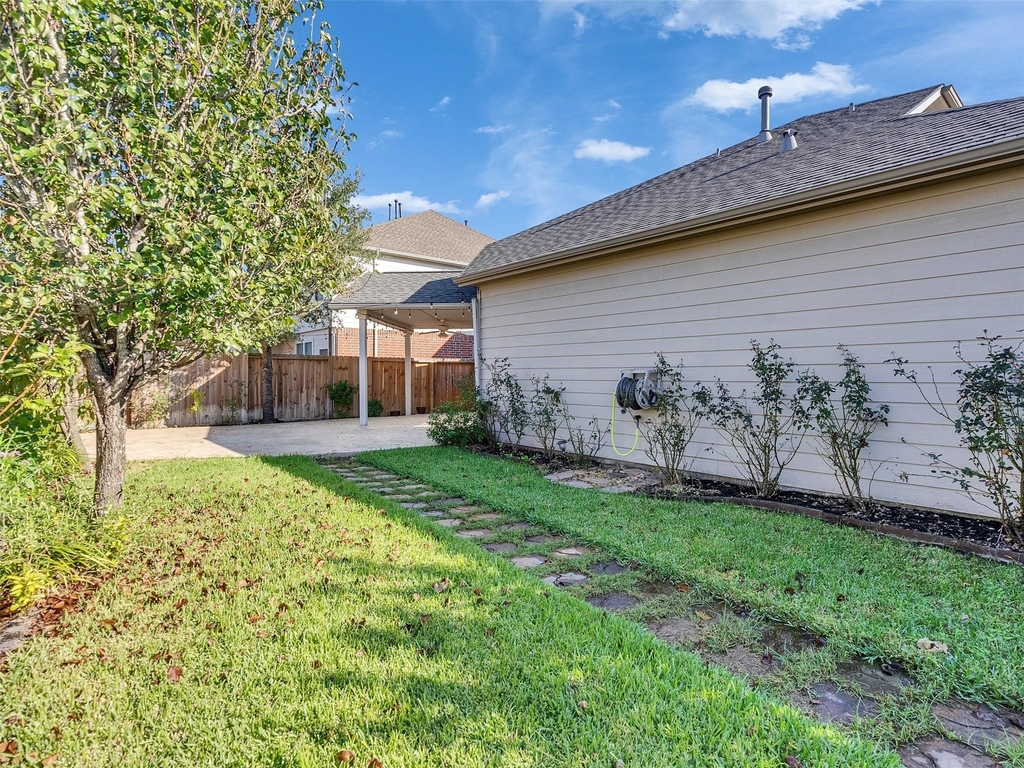 9915 Valance Way - Photo 25