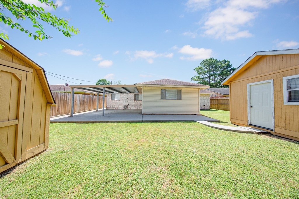 823 Parkhill Street - Photo 29