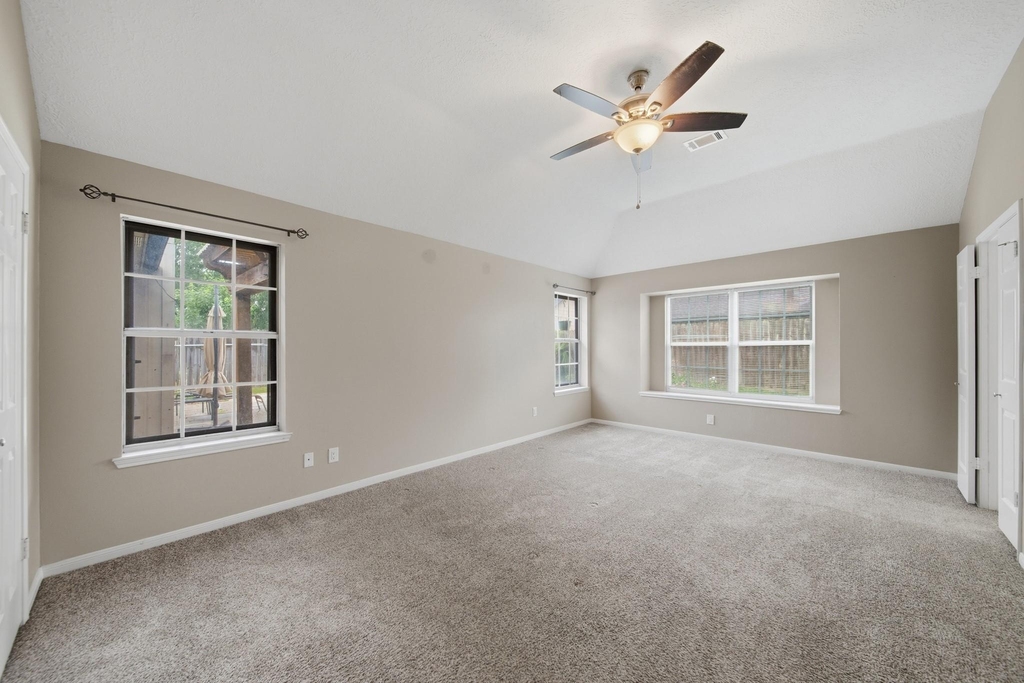 2004 Landing Boulevard - Photo 21