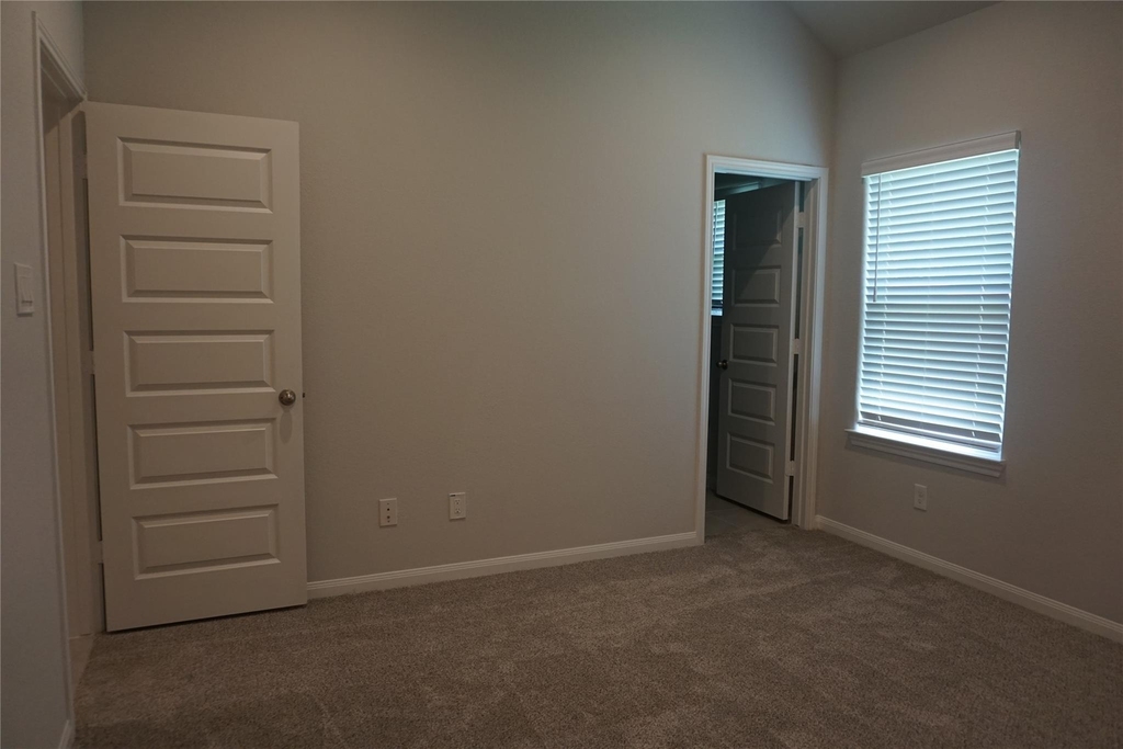 11893 East Gate Drive - Photo 14