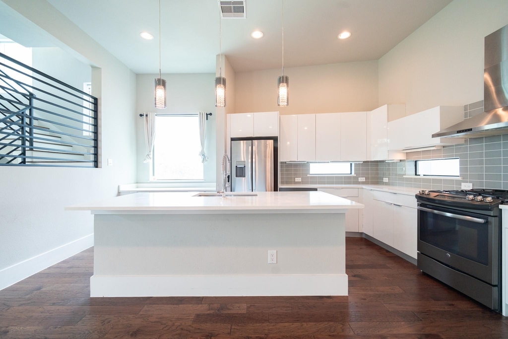 1613 Wheeler Street - Photo 6
