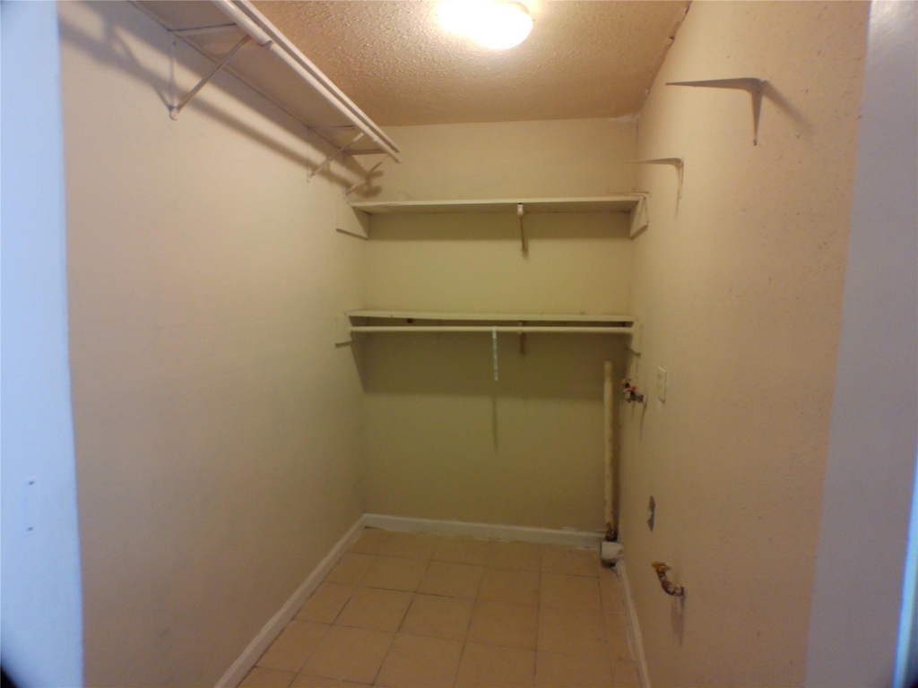 1301 Glenmore Drive - Photo 23