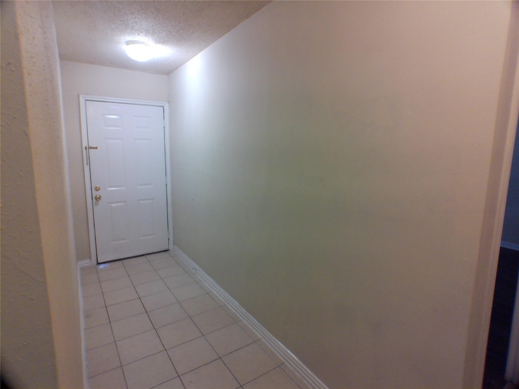 1301 Glenmore Drive - Photo 22