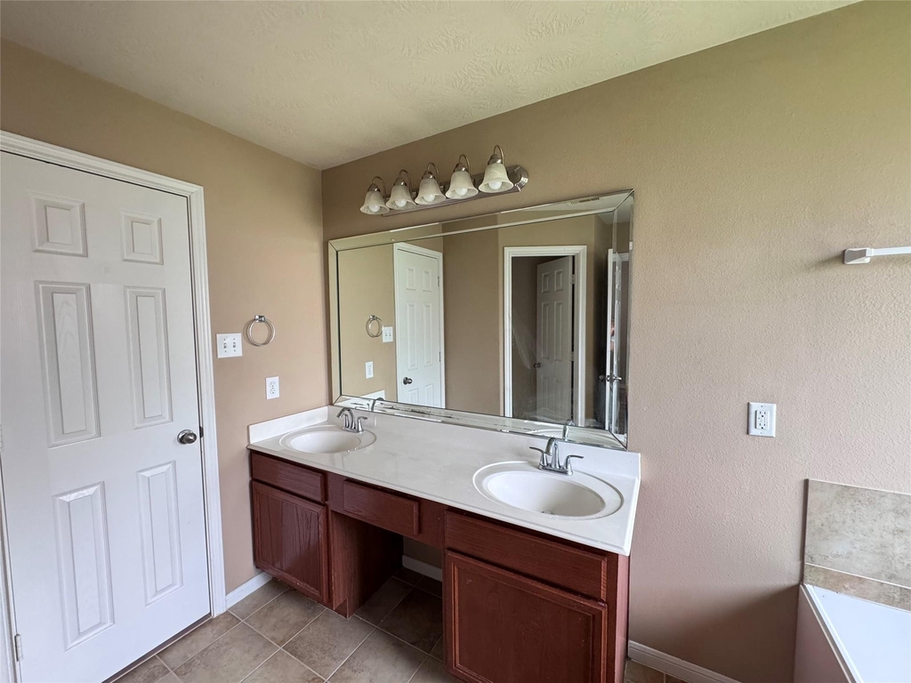25210 Ginger Ranch Drive - Photo 10