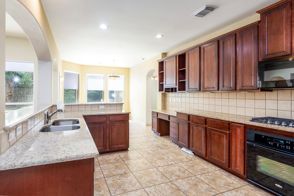 62 Longsford Circle - Photo 8