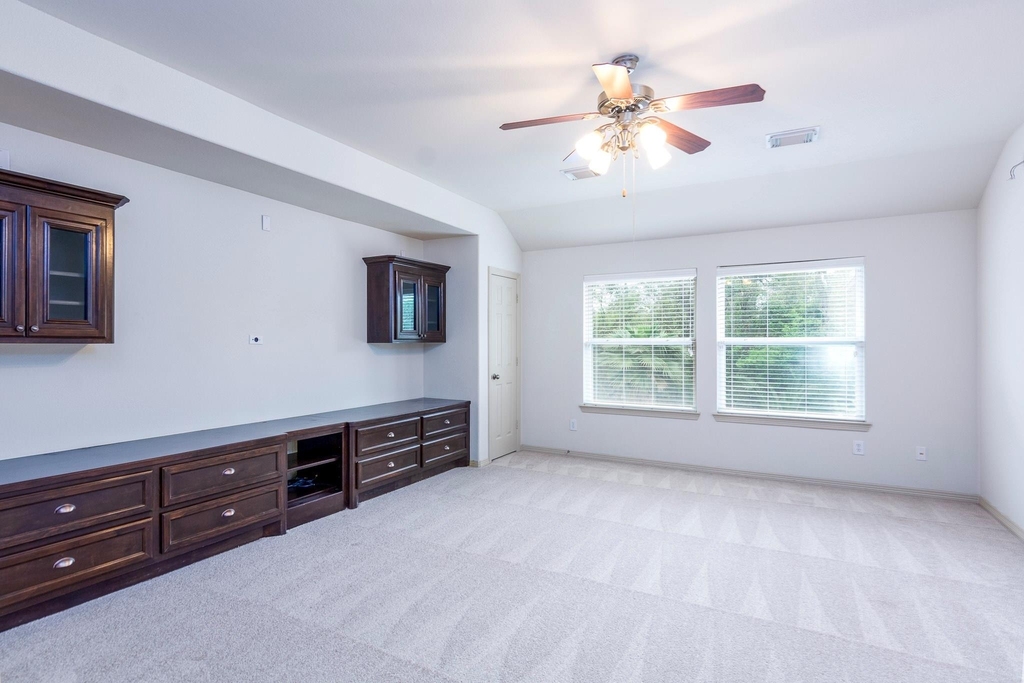 62 Longsford Circle - Photo 33