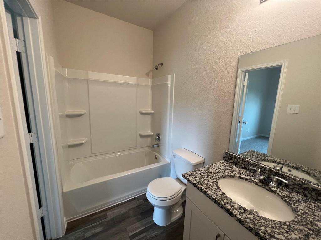 2520 18th Street - Photo 3