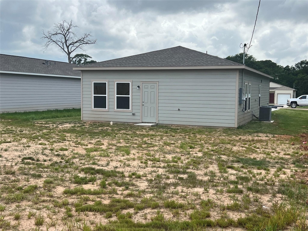 2520 18th Street - Photo 2
