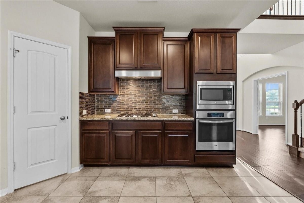 2246 Oakleaf Trail Lane - Photo 19
