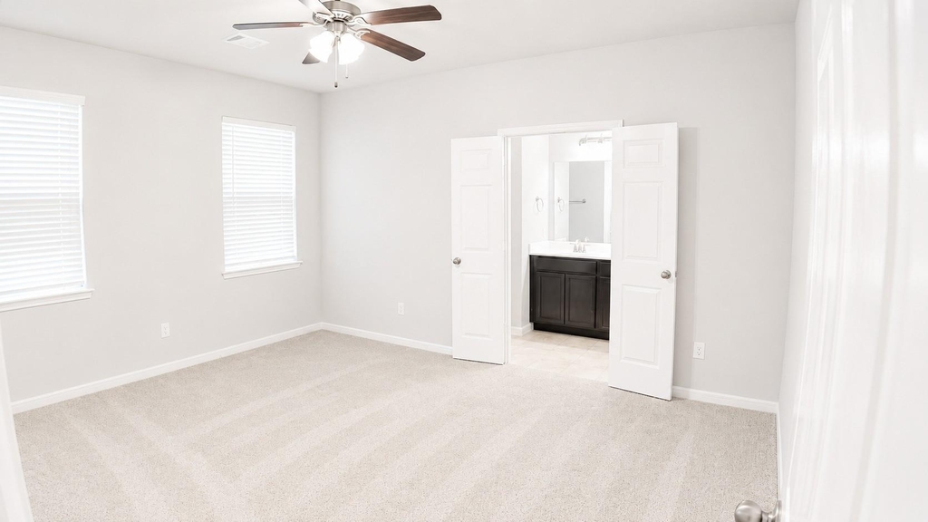 124 Camelot Place Court - Photo 17
