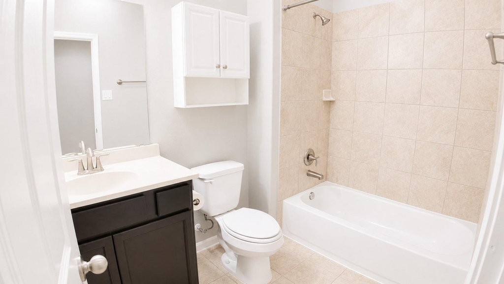 124 Camelot Place Court - Photo 24