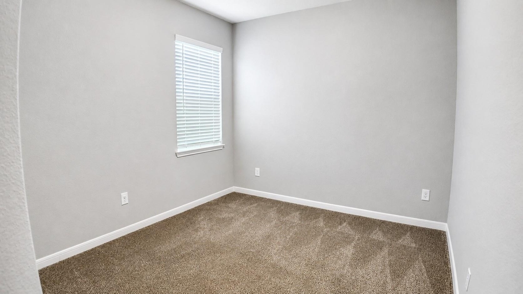 124 Camelot Place Court - Photo 19