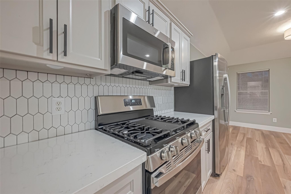 2 Garden Lodge Place - Photo 11