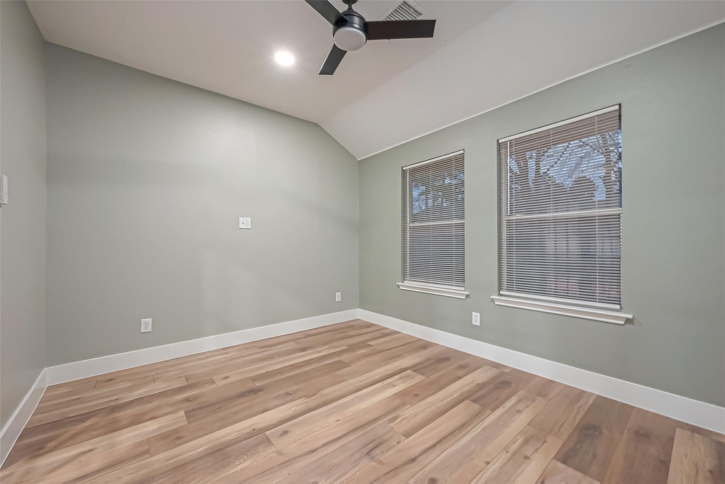 2 Garden Lodge Place - Photo 25