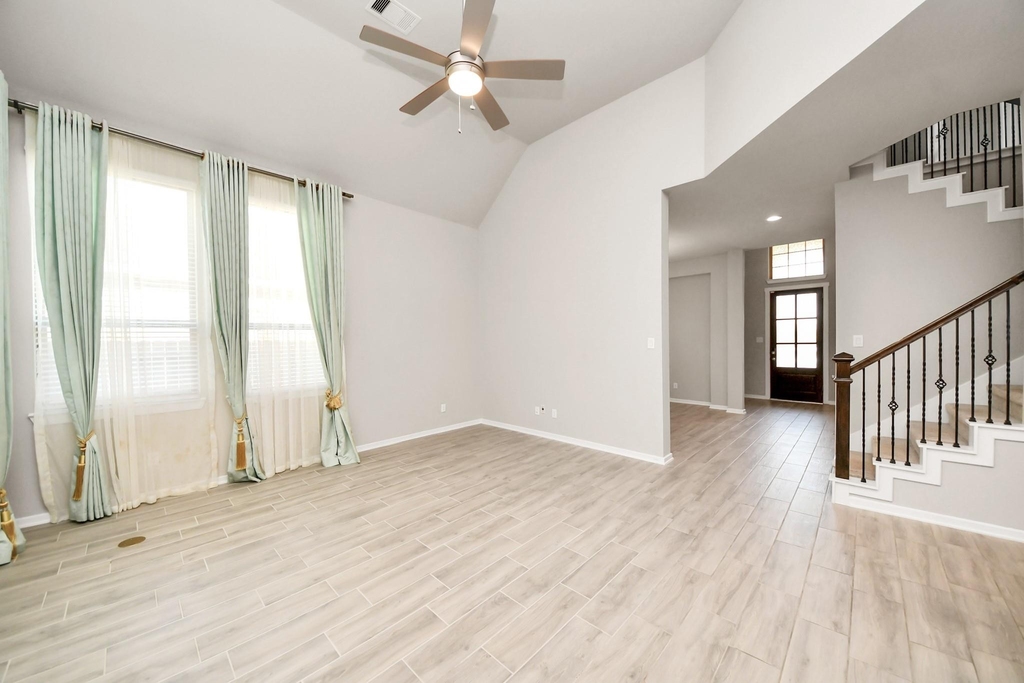 24754 Levante Drive - Photo 29