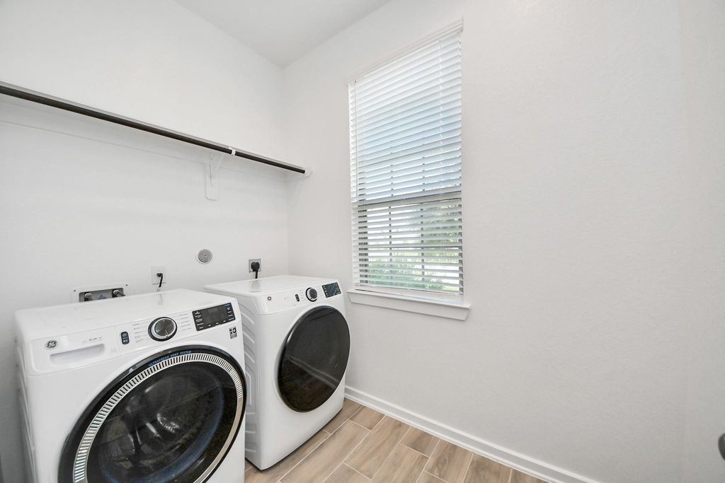 24754 Levante Drive - Photo 21