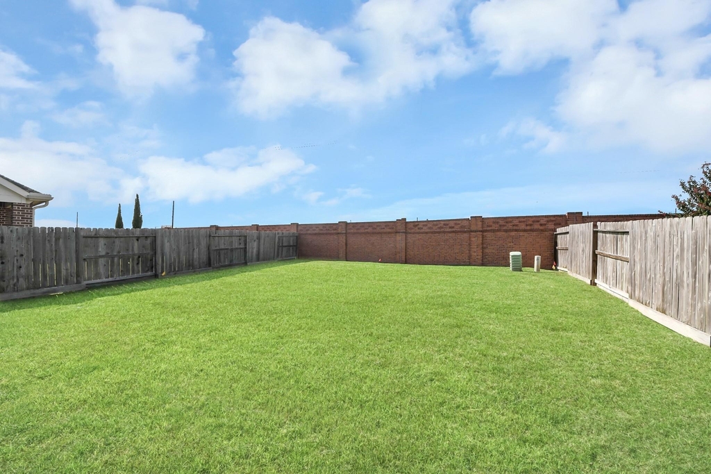 24754 Levante Drive - Photo 6