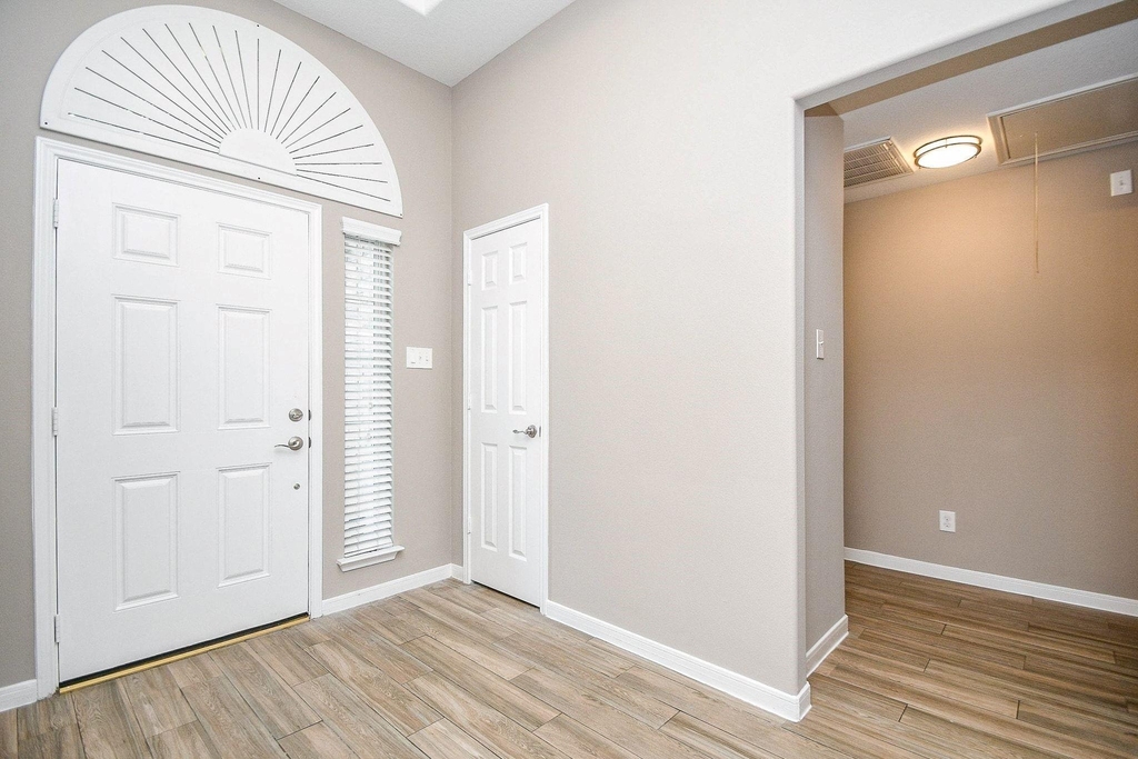 4915 Ibis Lake Court - Photo 4