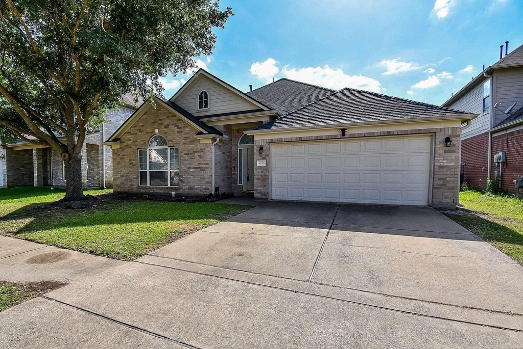 4915 Ibis Lake Court - Photo 0
