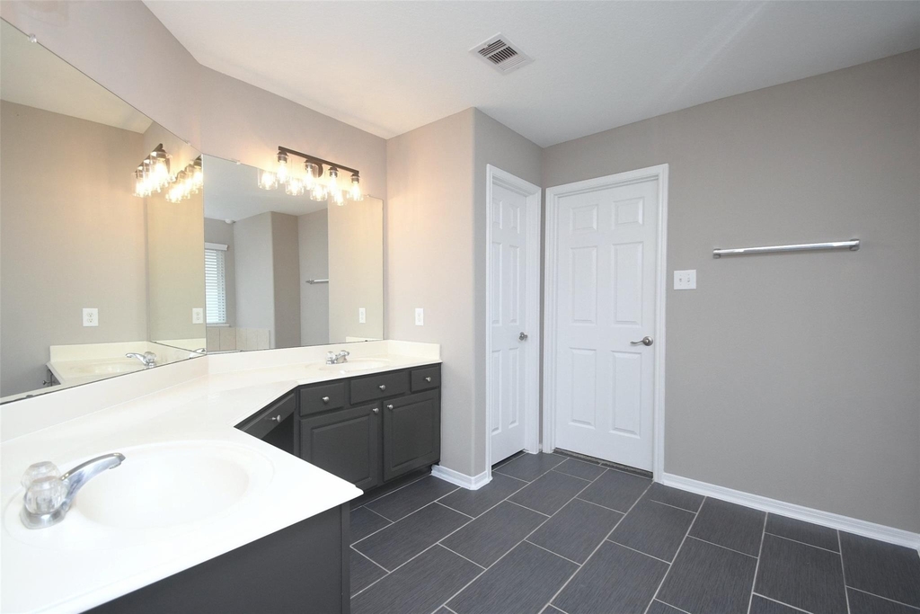 4915 Ibis Lake Court - Photo 35
