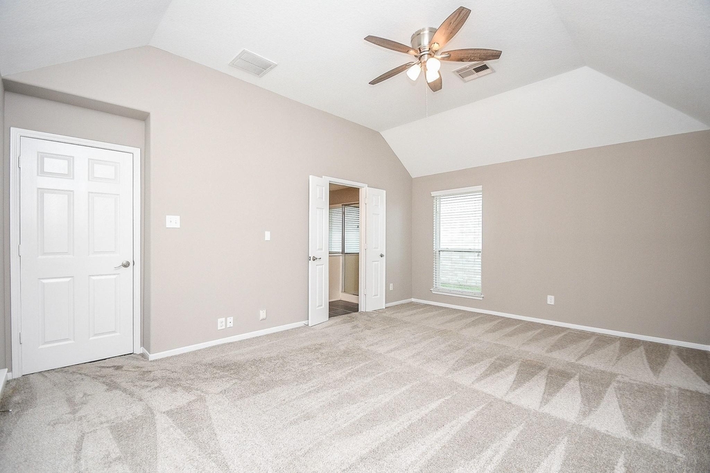 4915 Ibis Lake Court - Photo 32
