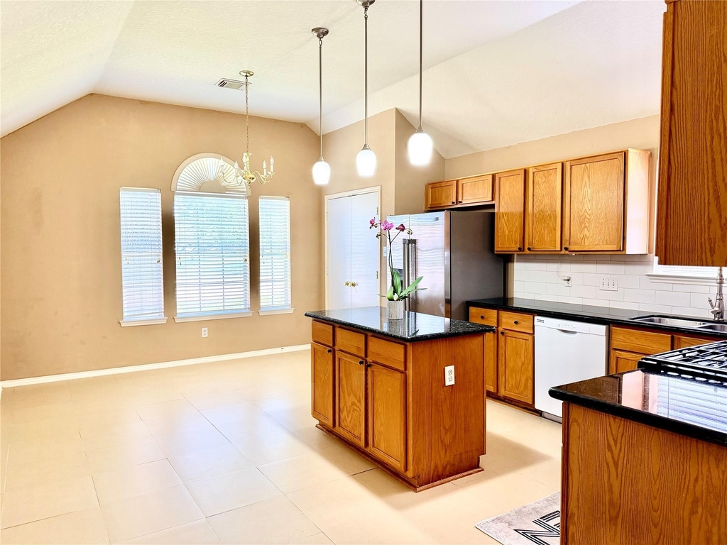 23023 Canal Road - Photo 16